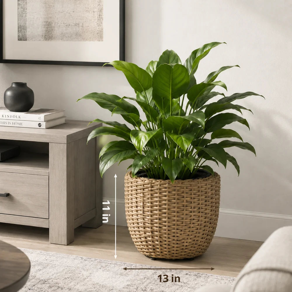 Round Polyrattan Planter, Natural Resin Wicker Plant Pot with Steel Frame – Indoor Outdoor Decorative Basket with Black Insert